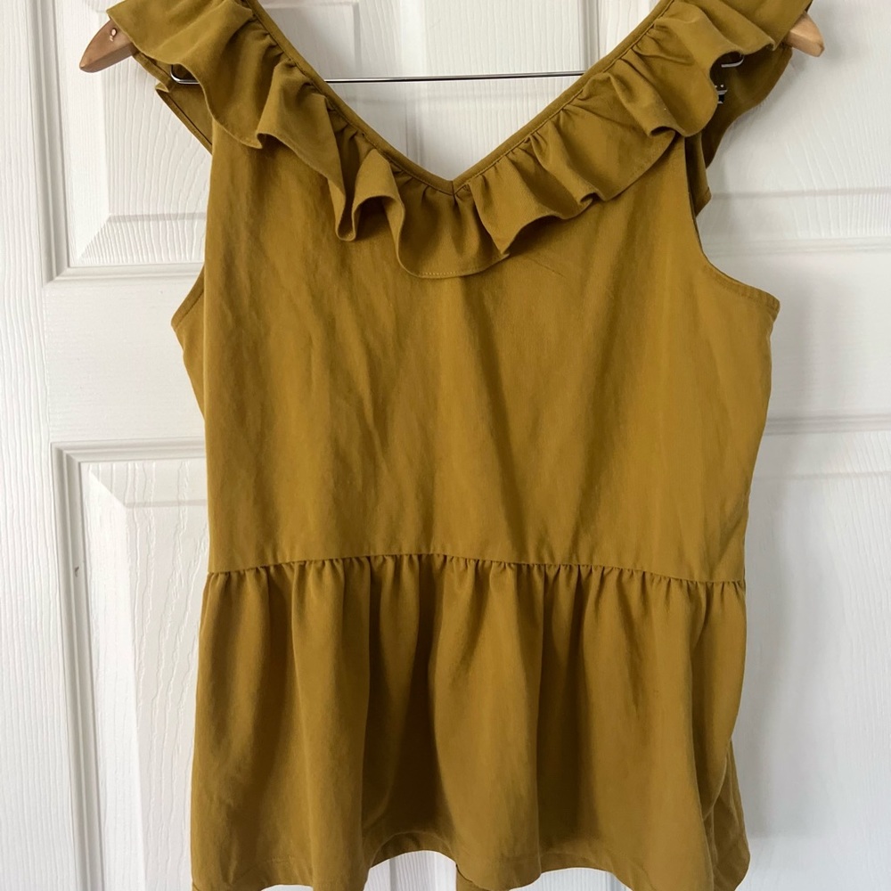 Ann Taylor Pintucked Ruffle Shell Top In Amber Green - S - Picture 10 of 11